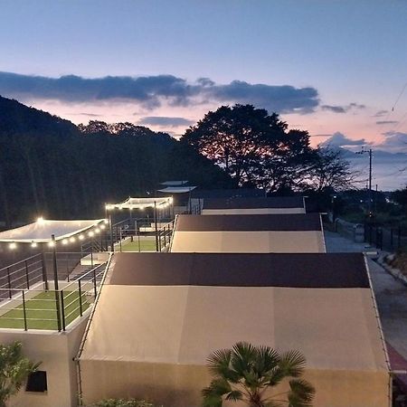 Namhae Siseon Glamping Pension Exterior foto